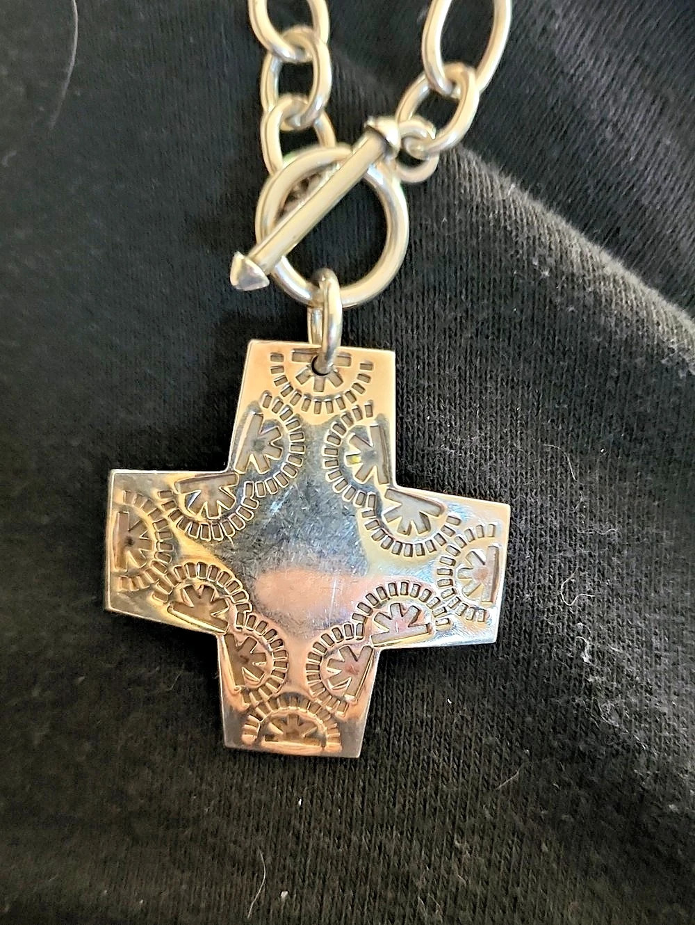 Cross Chain - Picture 3 of 6